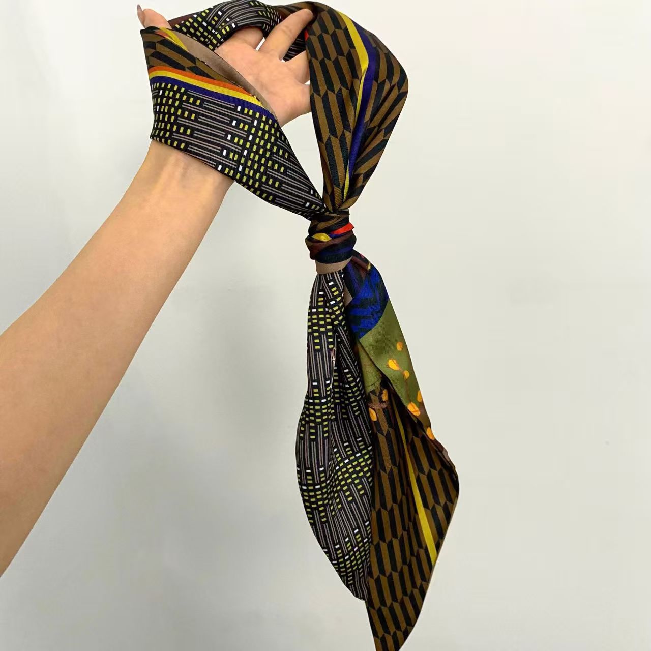 Luxury Print Long Hair Ribbon  - огляд і ціна Silk Tie Woven