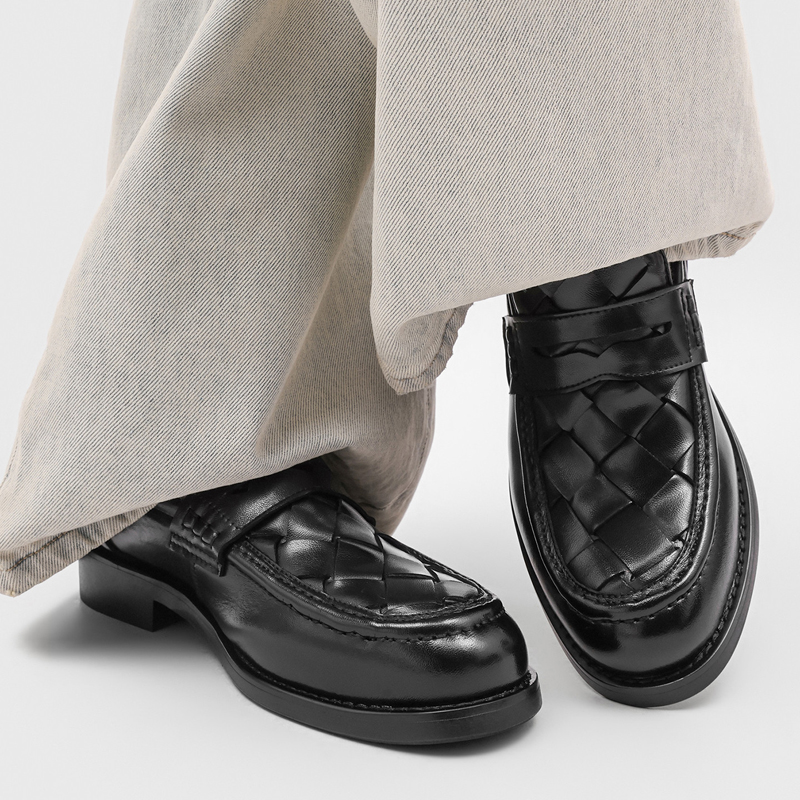 Men handmade woven penny loafe - огляд і ціна Men Formal Wear In Summer