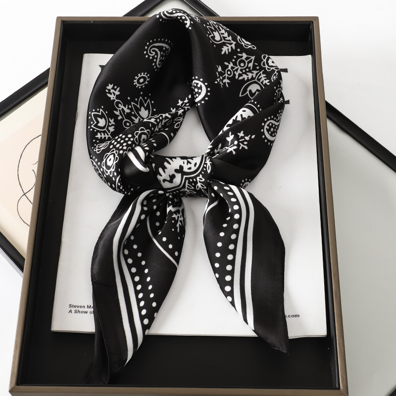 Luxury Brand Silk Square Paisl - огляд і ціна Silk Tie Woven